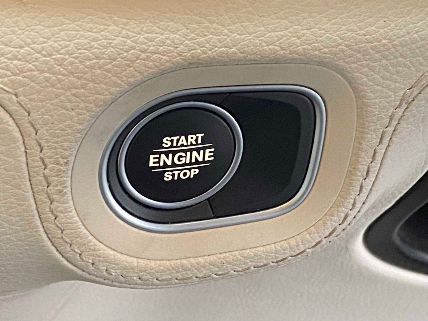 Used Mercedes-Benz GLE 2024 for sale - 77233003: Photo 27