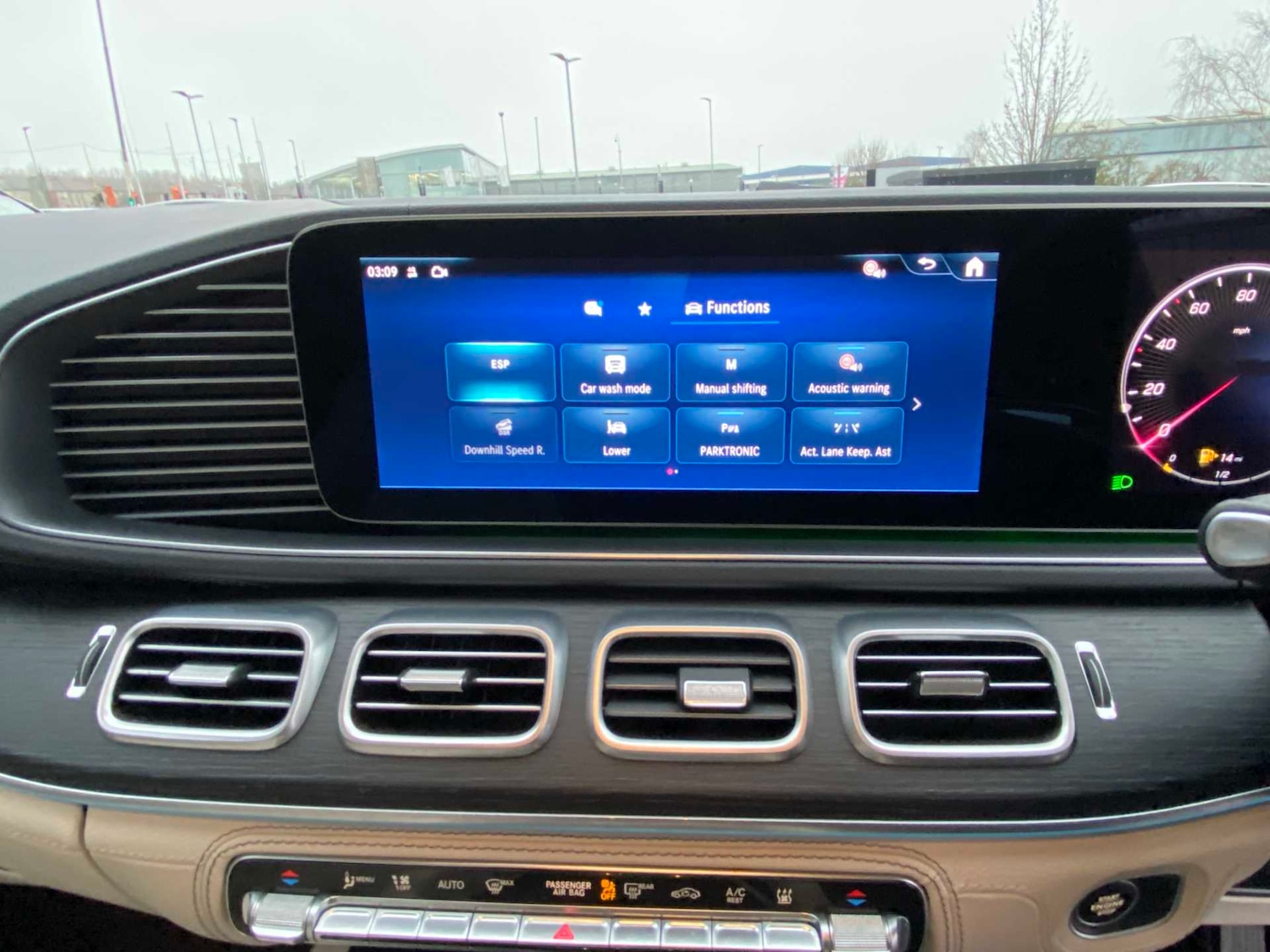 Used Mercedes-Benz GLE 2024 for sale - 77233003: Photo 33