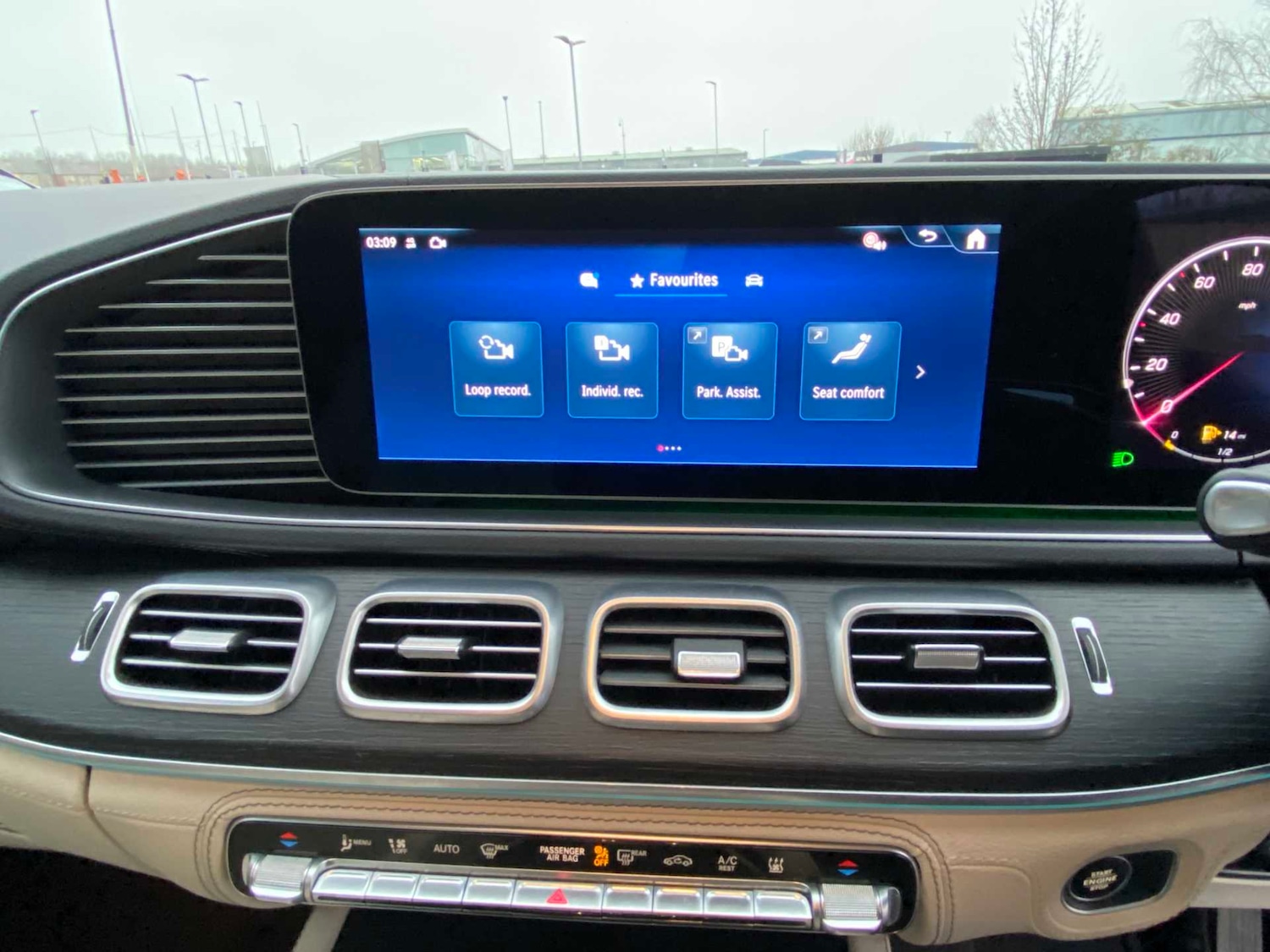 Used Mercedes-Benz GLE 2024 for sale - 77233003: Photo 34