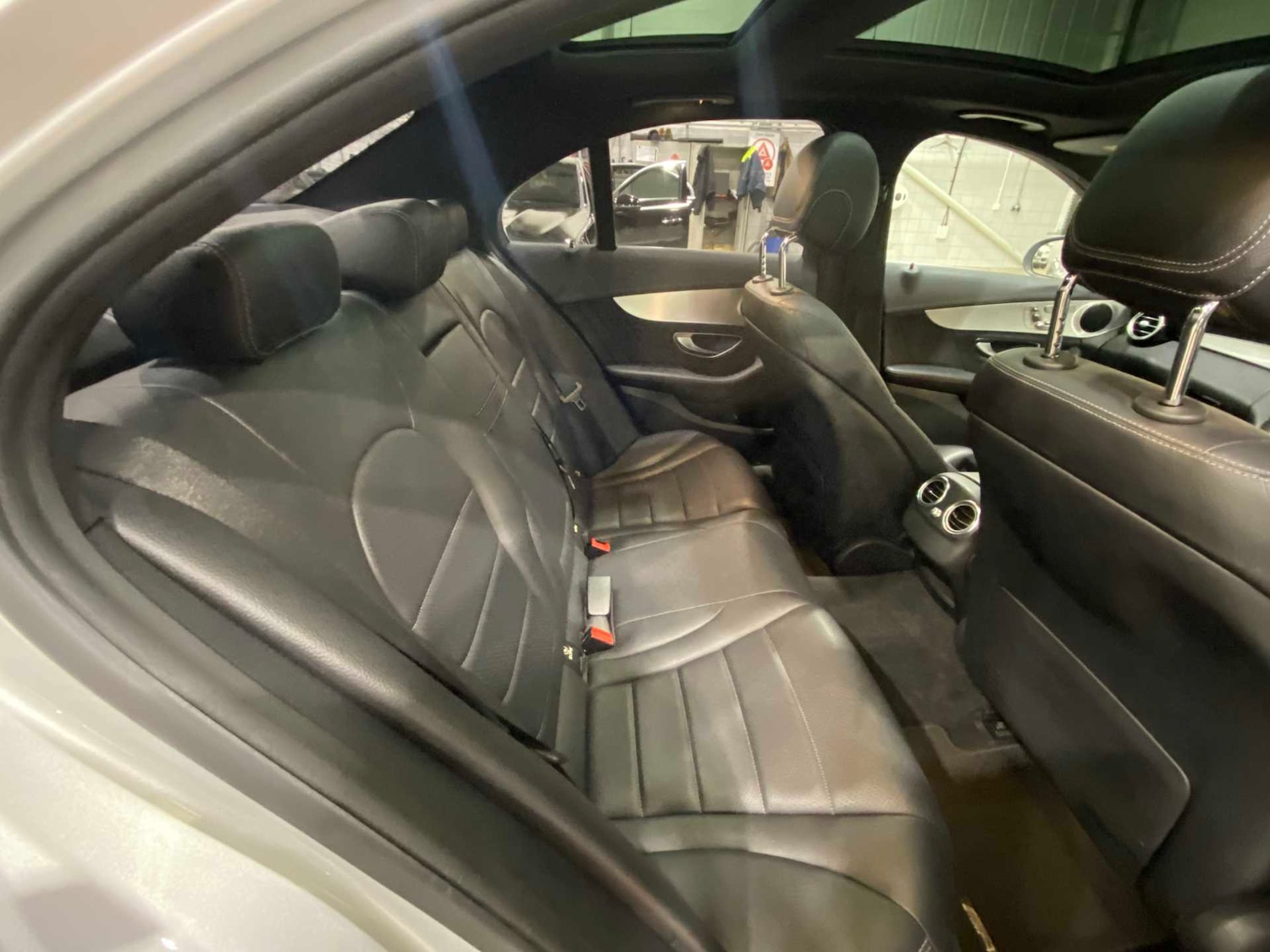 Used Mercedes-Benz C Class 2015 for sale - 77414656: Photo 17