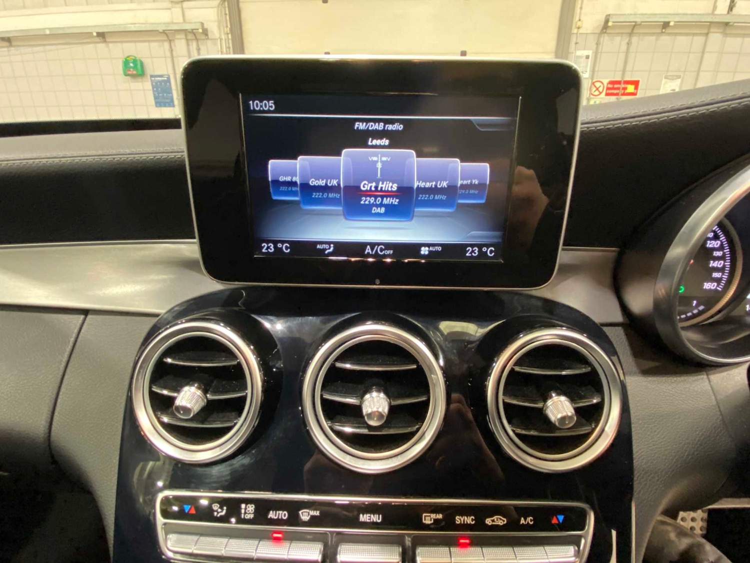 Used Mercedes-Benz C Class 2015 for sale - 77414656: Photo 30