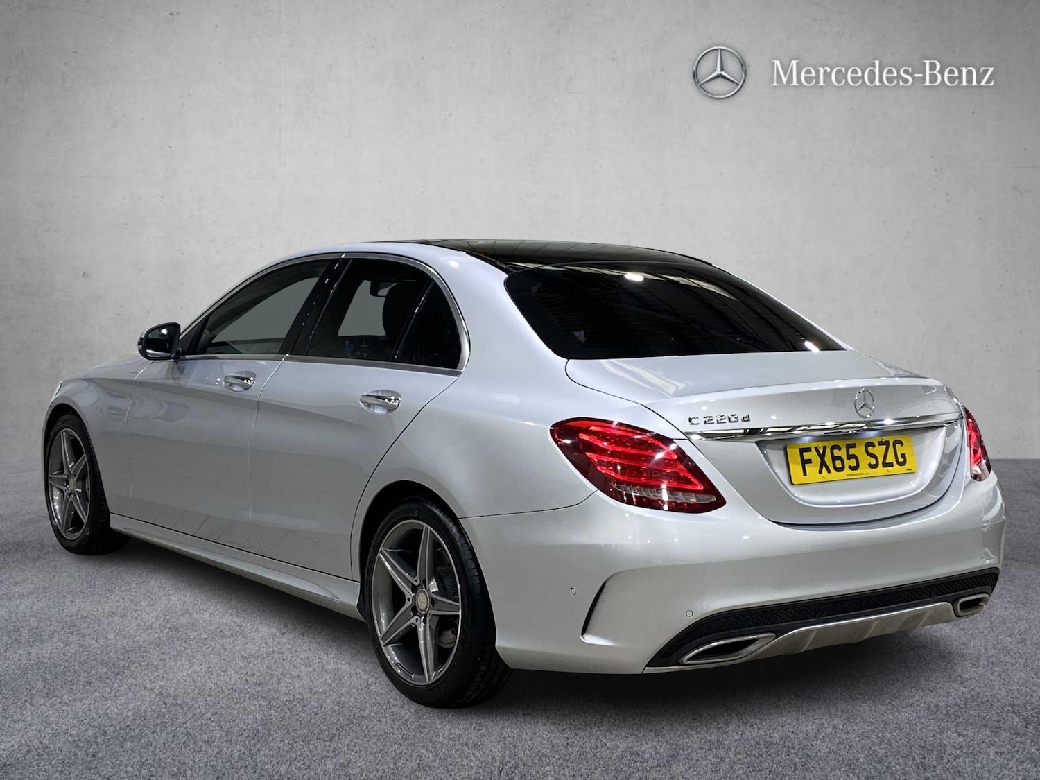 Used Mercedes-Benz C Class 2015 for sale - 77414656: Photo 5