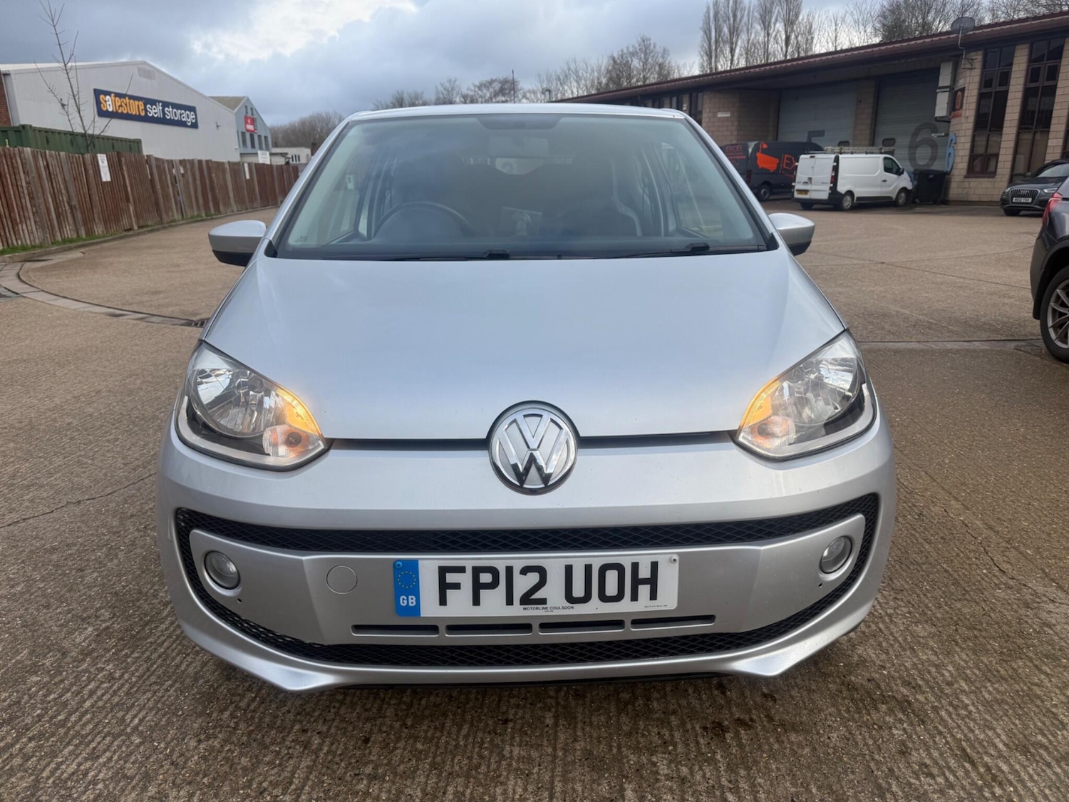 Used Volkswagen up! 2012 for sale - 77639440: Photo 2