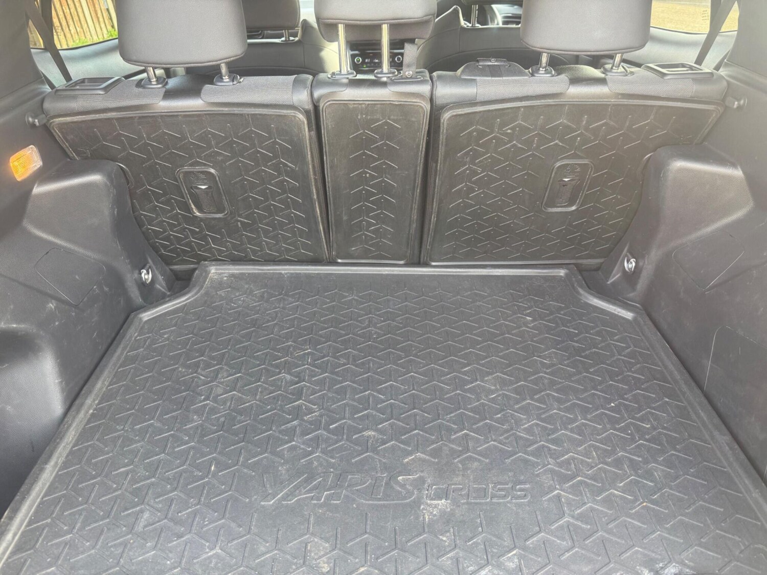 Used Toyota Yaris Cross 2022 for sale - 77639433: Photo 31