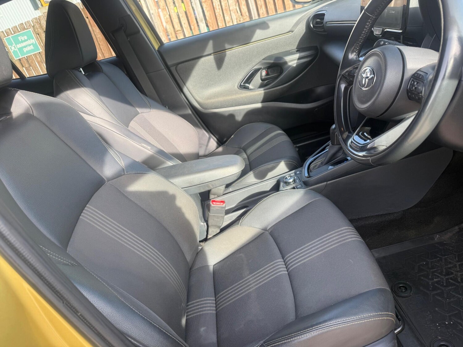 Used Toyota Yaris Cross 2022 for sale - 77639433: Photo 36