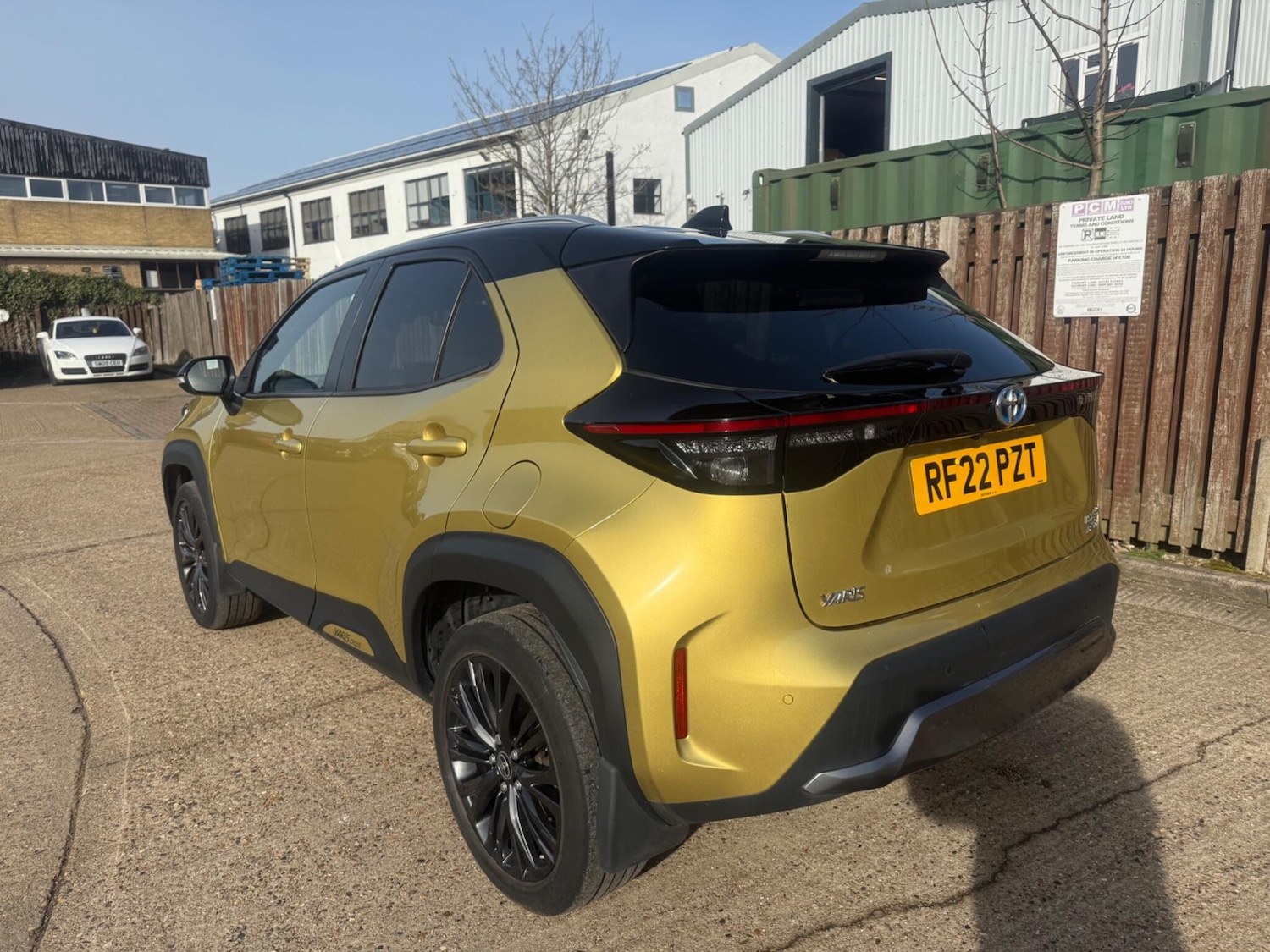 Used Toyota Yaris Cross 2022 for sale - 77639433: Photo 4