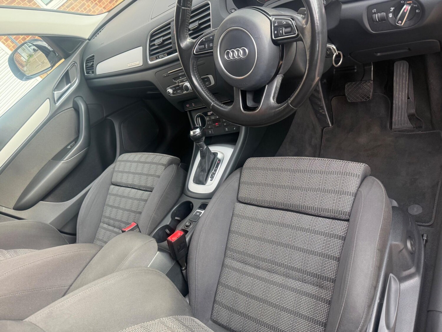 Used Audi Q3 2015 for sale - 78069736: Photo 15