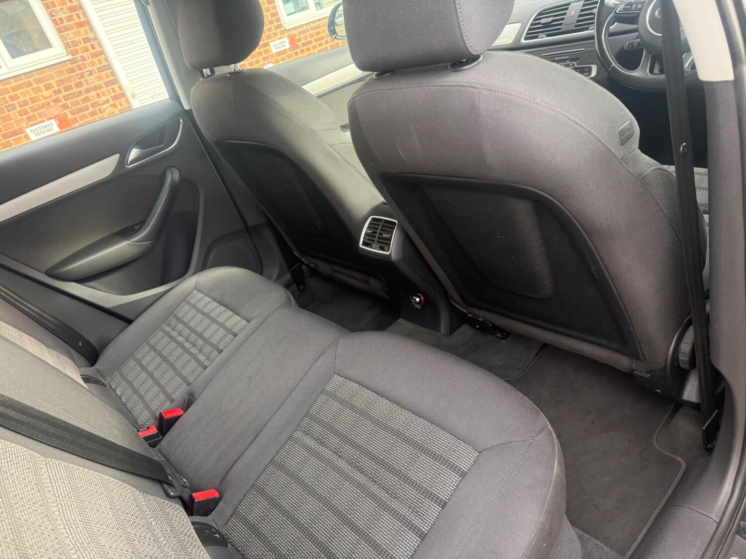 Used Audi Q3 2015 for sale - 78069736: Photo 17