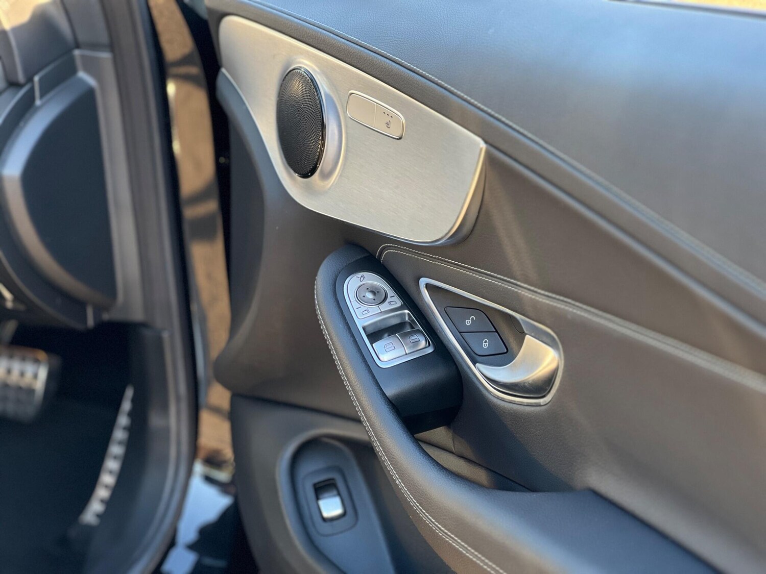 Used Mercedes-Benz C Class 2019 for sale - 77639452: Photo 16