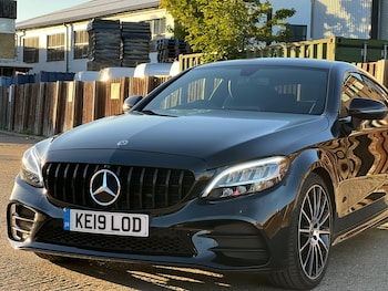 Used Mercedes-Benz C Class 2019 for sale - 77639452: Photo