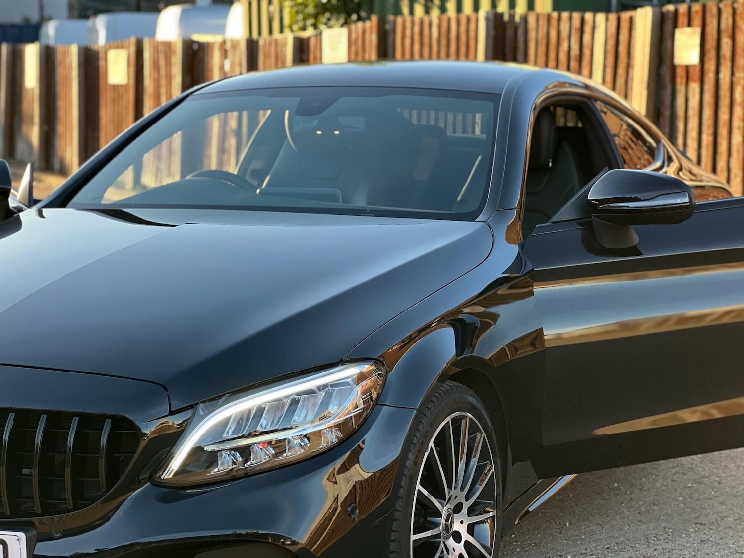 Used Mercedes-Benz C Class 2019 for sale - 77639452: Photo 2