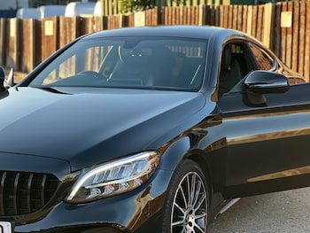 Used Mercedes-Benz C Class 2019 for sale - 77639452: Photo