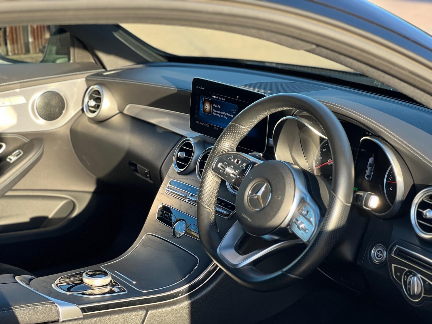 Used Mercedes-Benz C Class 2019 for sale - 77639452: Photo 6