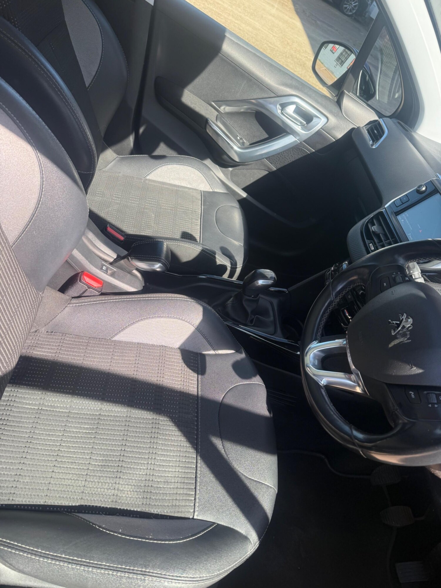 Used Peugeot 2008 2018 for sale - 78144142: Photo 15