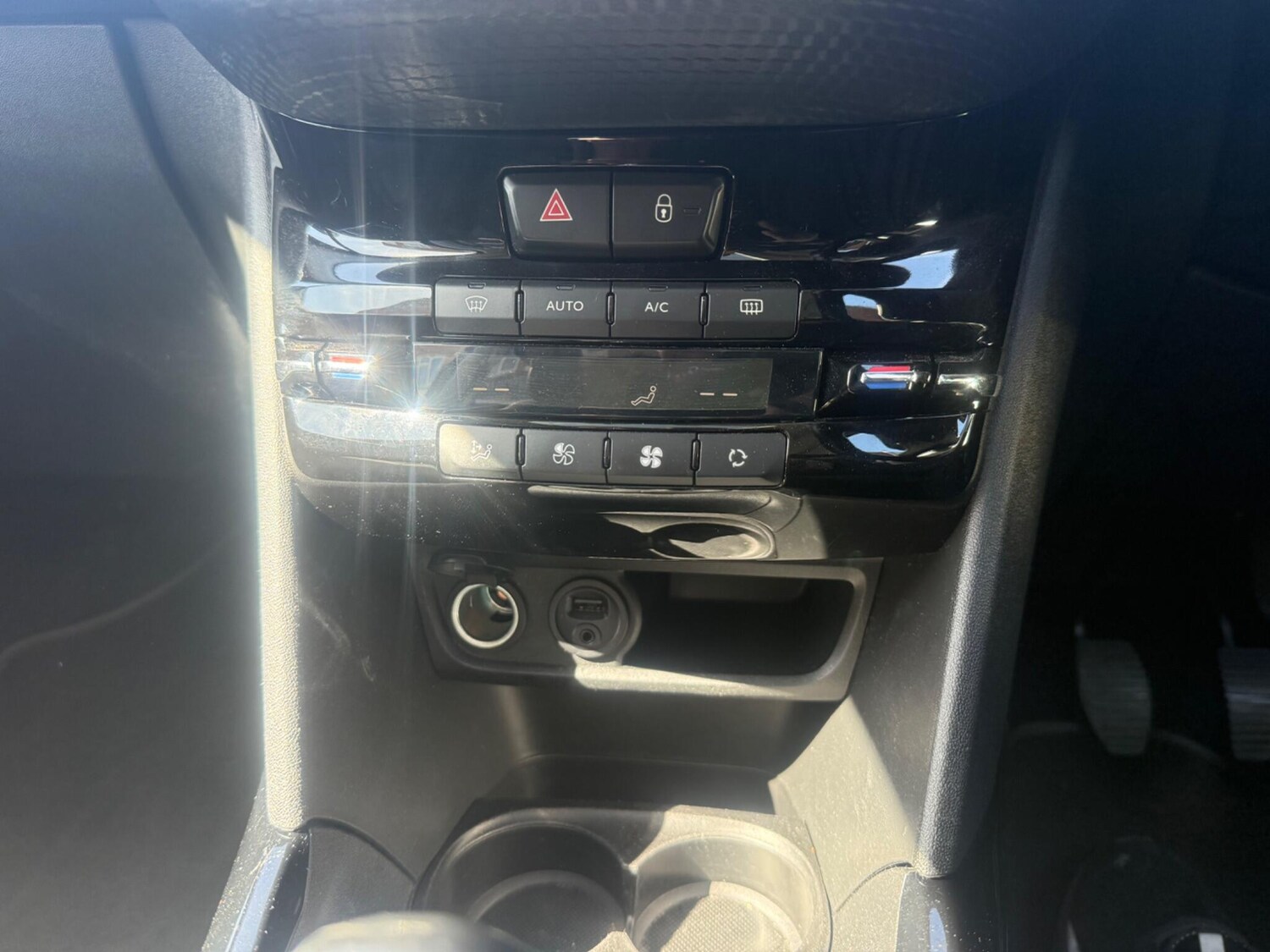 Used Peugeot 2008 2018 for sale - 78144142: Photo 18