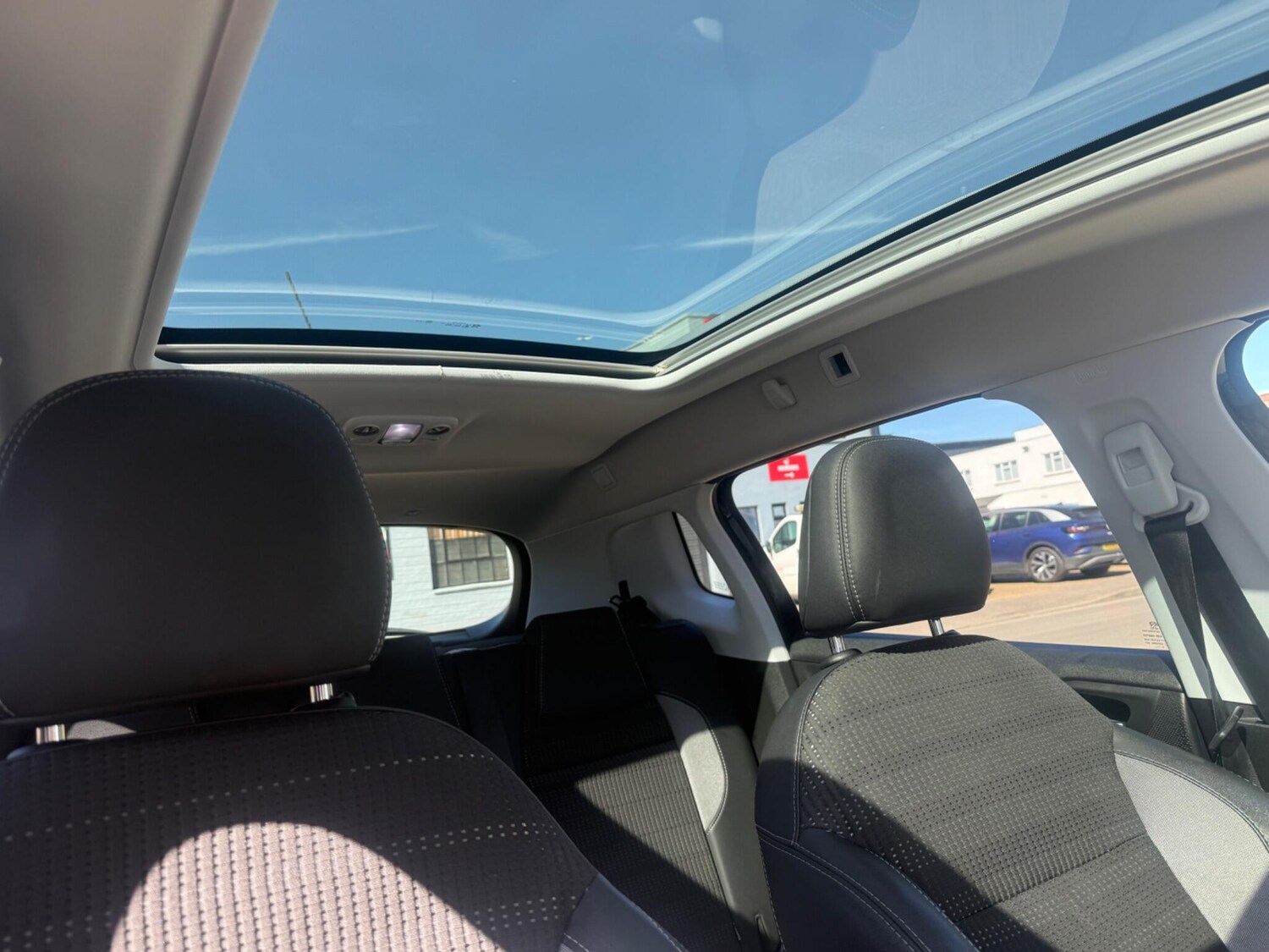 Used Peugeot 2008 2018 for sale - 78144142: Photo 28