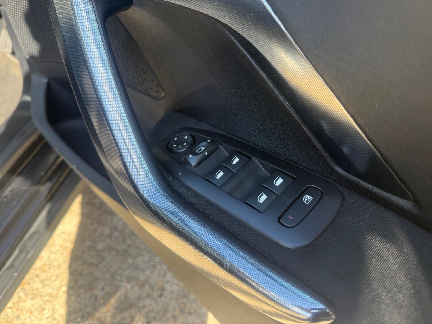 Used Peugeot 2008 2018 for sale - 78144142: Photo 29