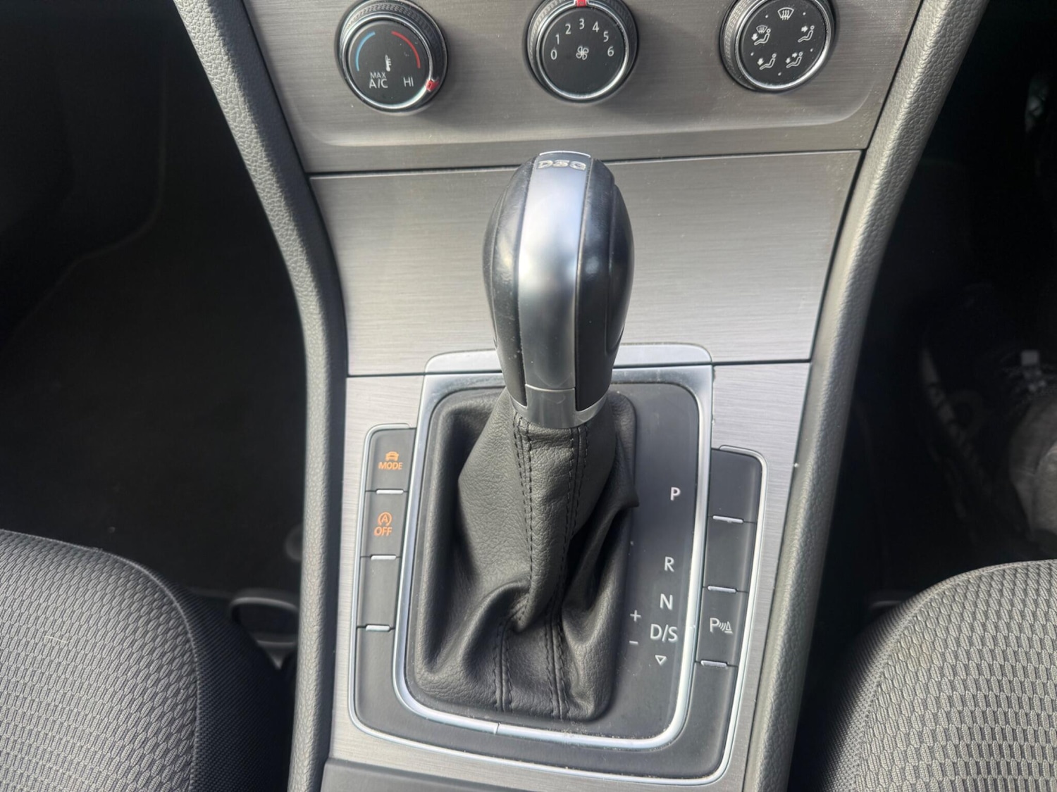 Used Volkswagen Golf 2016 for sale - 77639437: Photo 12