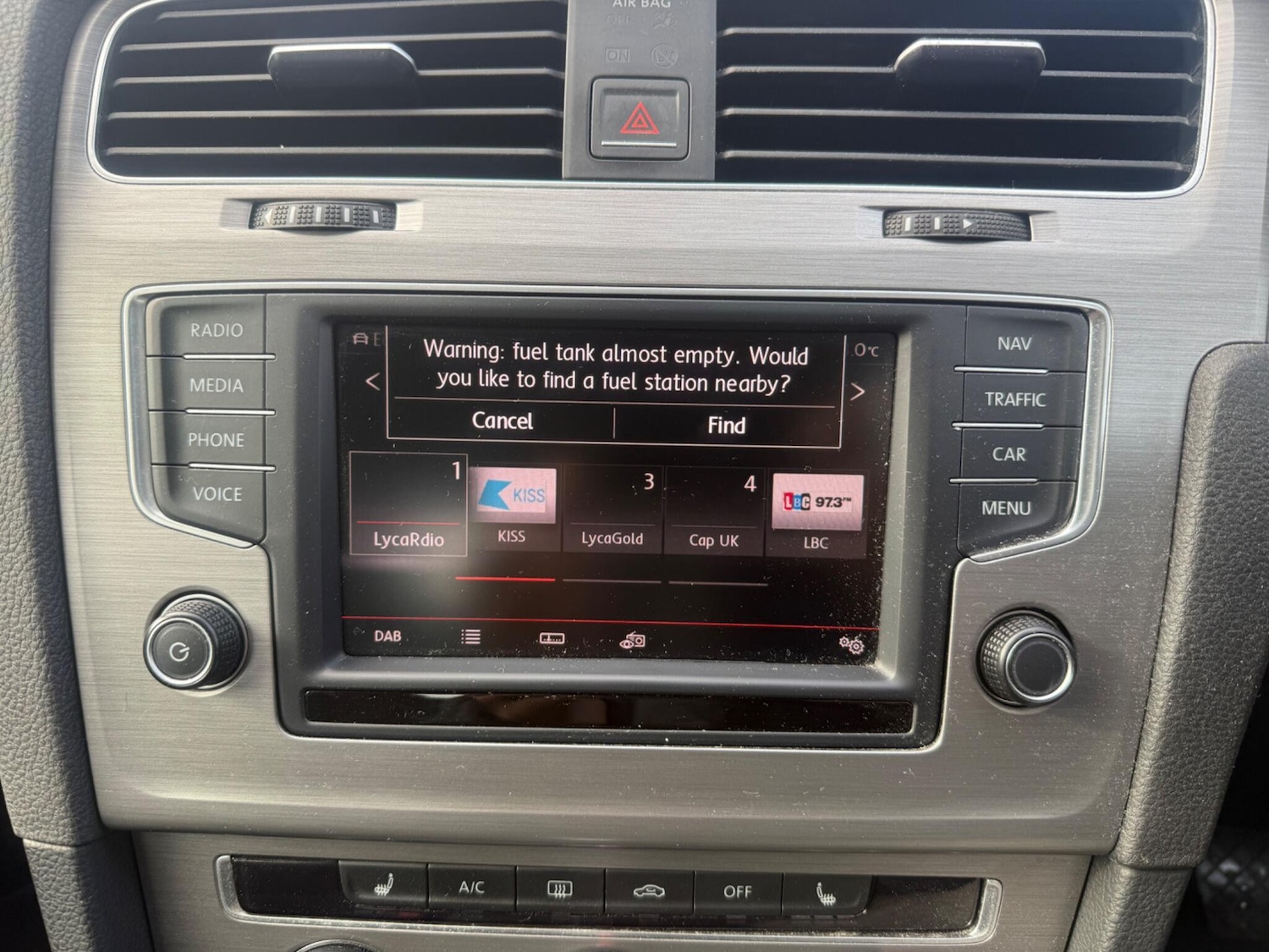 Used Volkswagen Golf 2016 for sale - 77639437: Photo 23