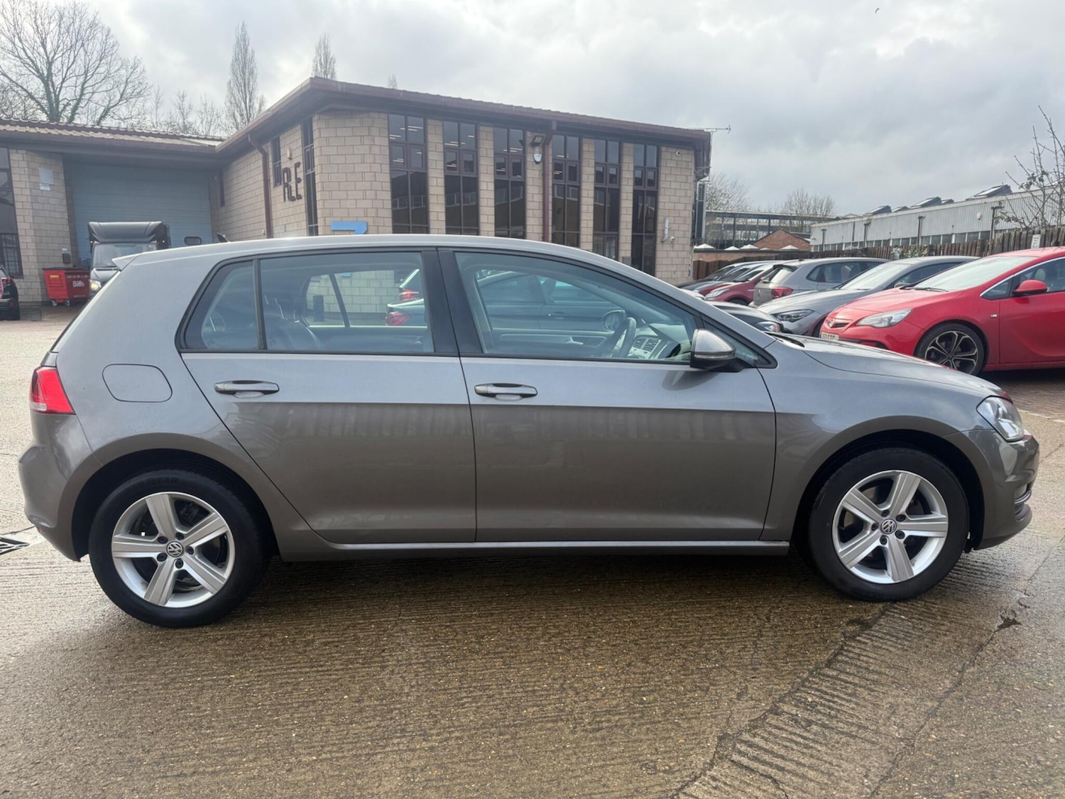 Used Volkswagen Golf 2016 for sale - 77639437: Photo 6