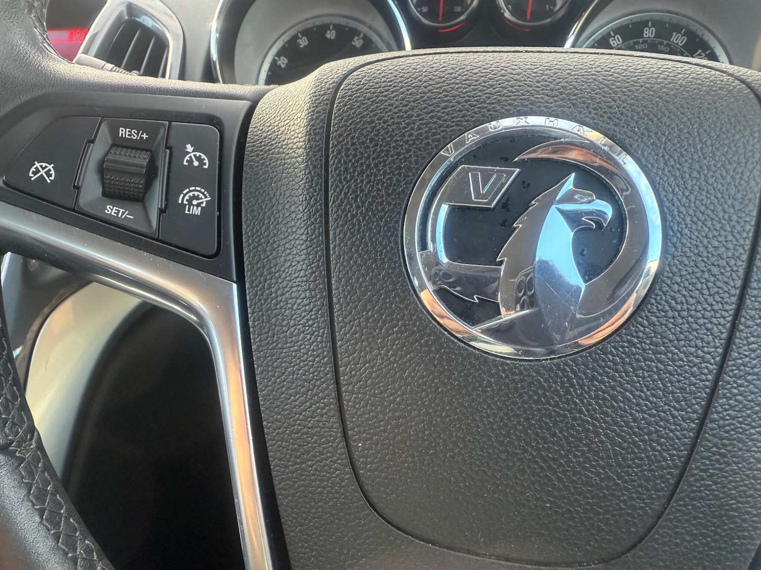 Used Vauxhall Astra 2013 for sale - 77639431: Photo 19