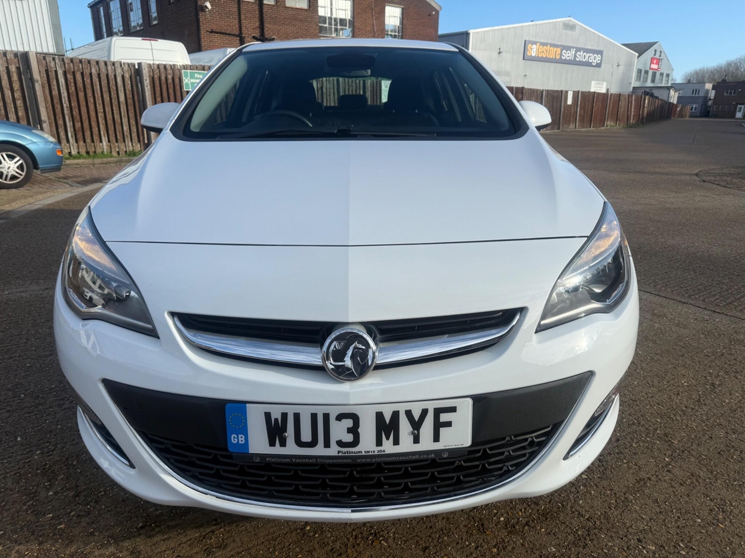Used Vauxhall Astra 2013 for sale - 77639431: Photo 2