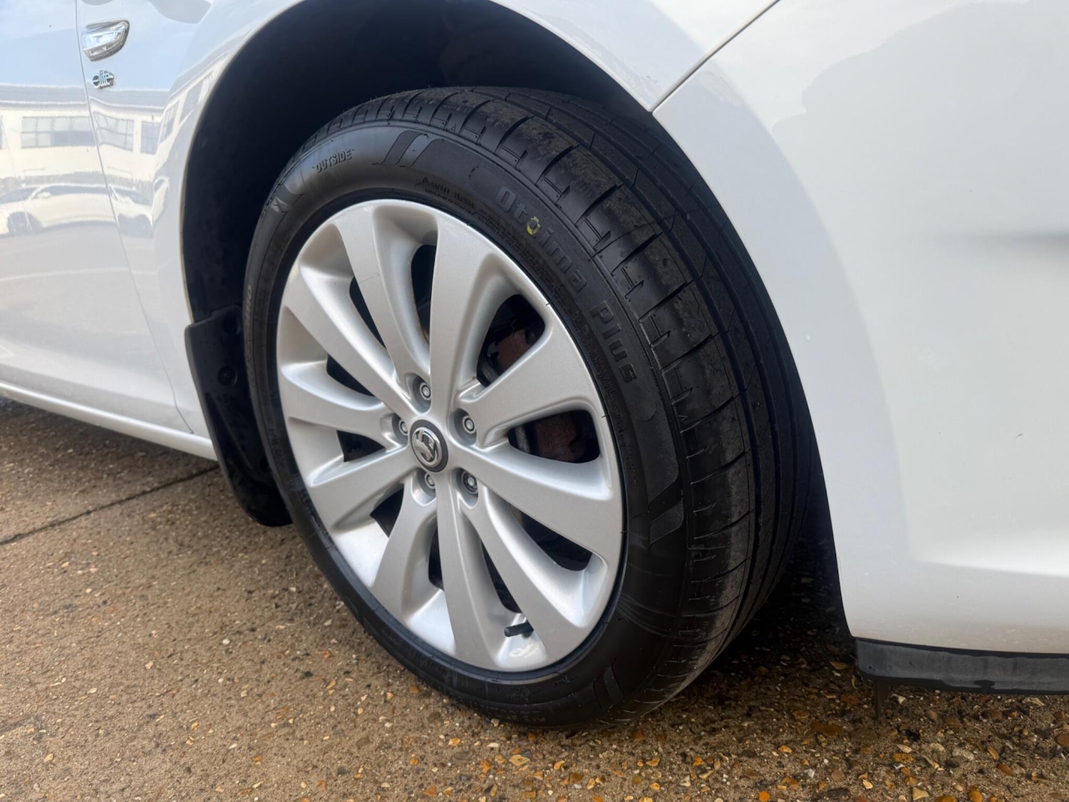 Used Vauxhall Astra 2013 for sale - 77639431: Photo 22