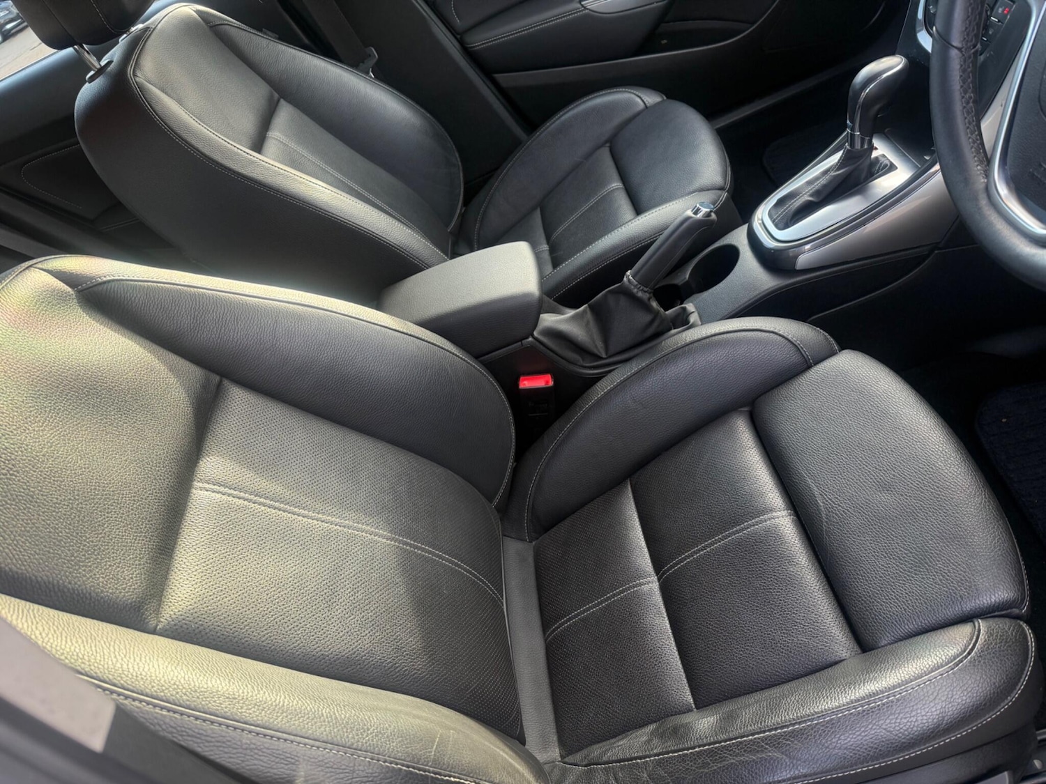 Used Vauxhall Astra 2013 for sale - 77639431: Photo 28