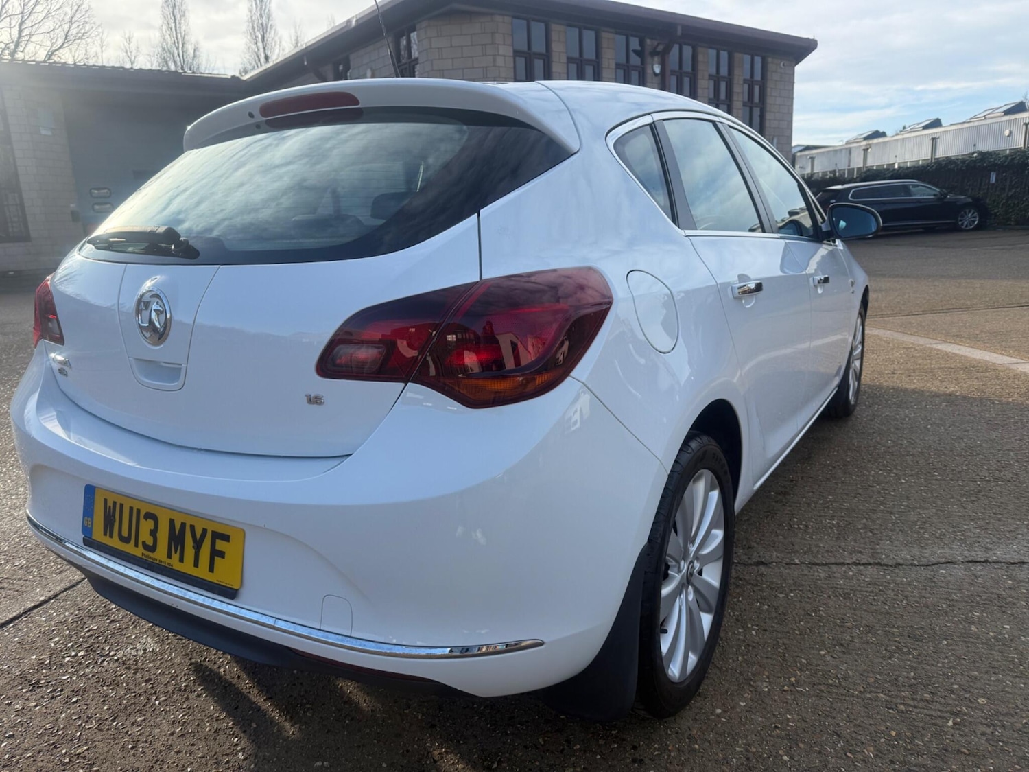 Used Vauxhall Astra 2013 for sale - 77639431: Photo 9