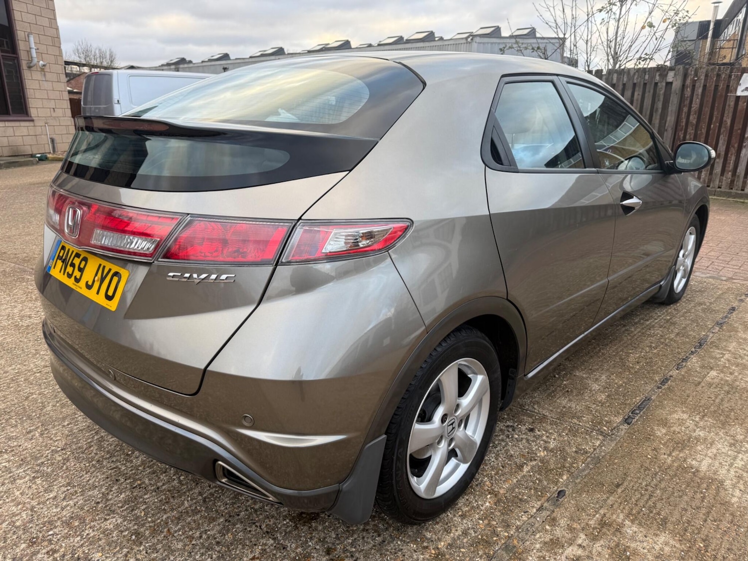 Used Honda Civic 2009 for sale - 77639459: Photo 3