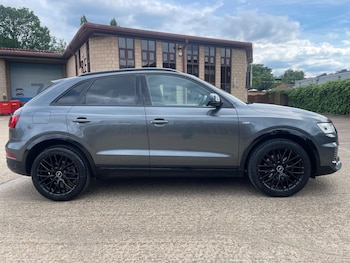 Used Audi Q3 2017 for sale - 77639458: Photo