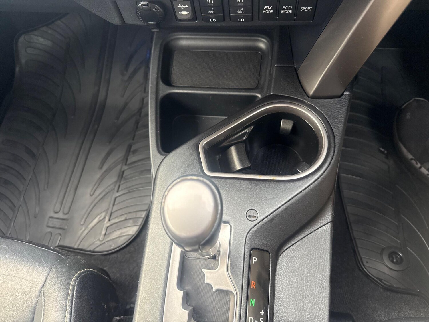 Used Toyota RAV4 for sale - 77820048: Photo 16