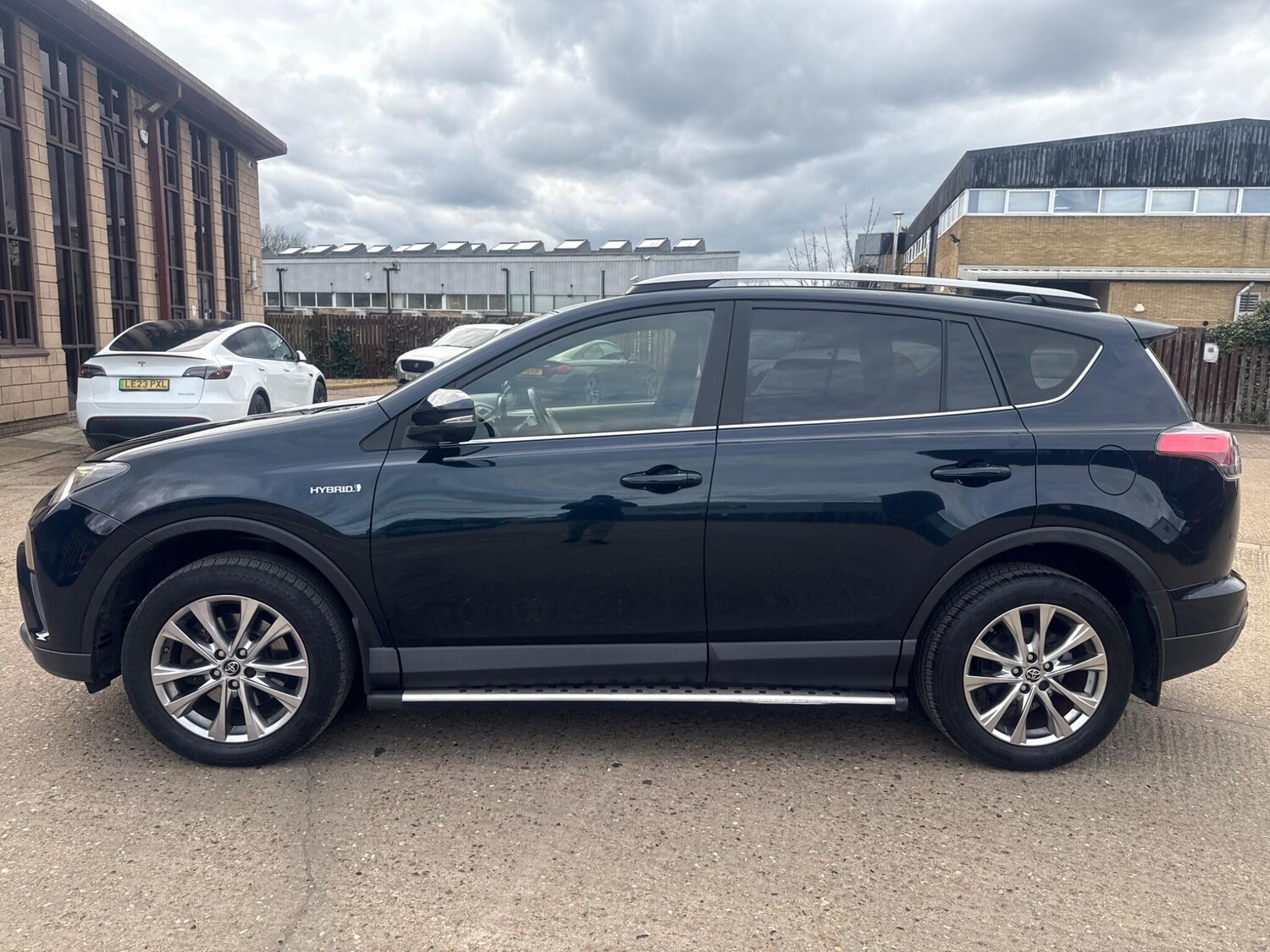 Used Toyota RAV4 for sale - 77820048: Photo 6