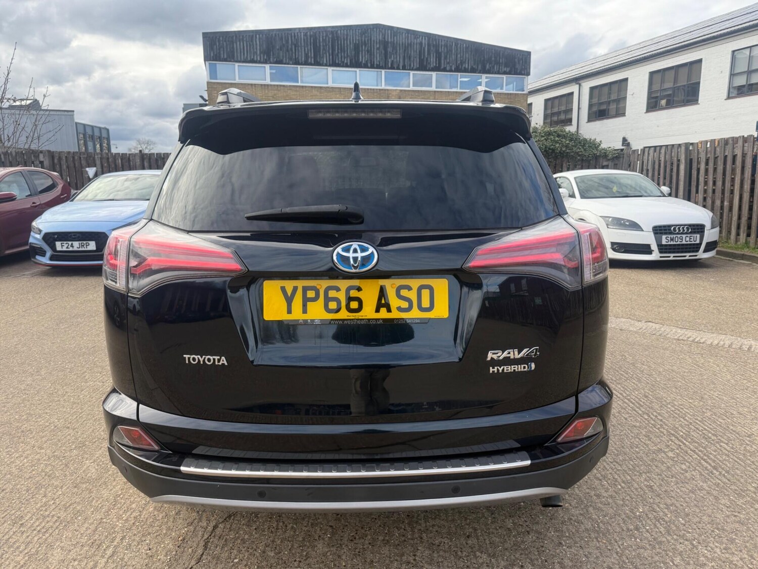 Used Toyota RAV4 for sale - 77820048: Photo 7