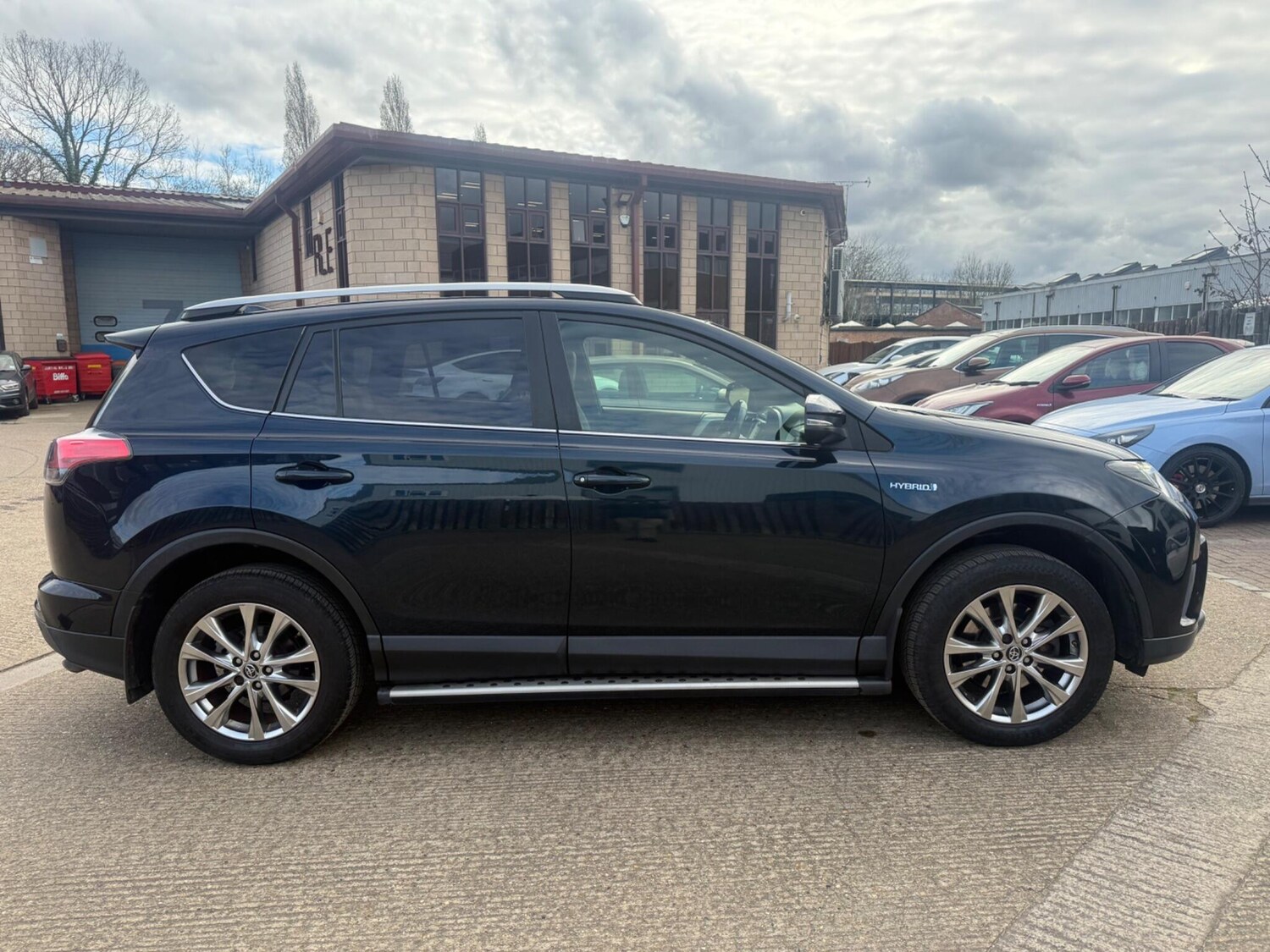 Used Toyota RAV4 for sale - 77820048: Photo 8