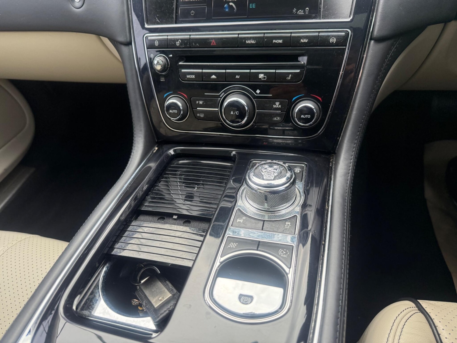 Used Jaguar XJ 2013 for sale - 77639435: Photo 14