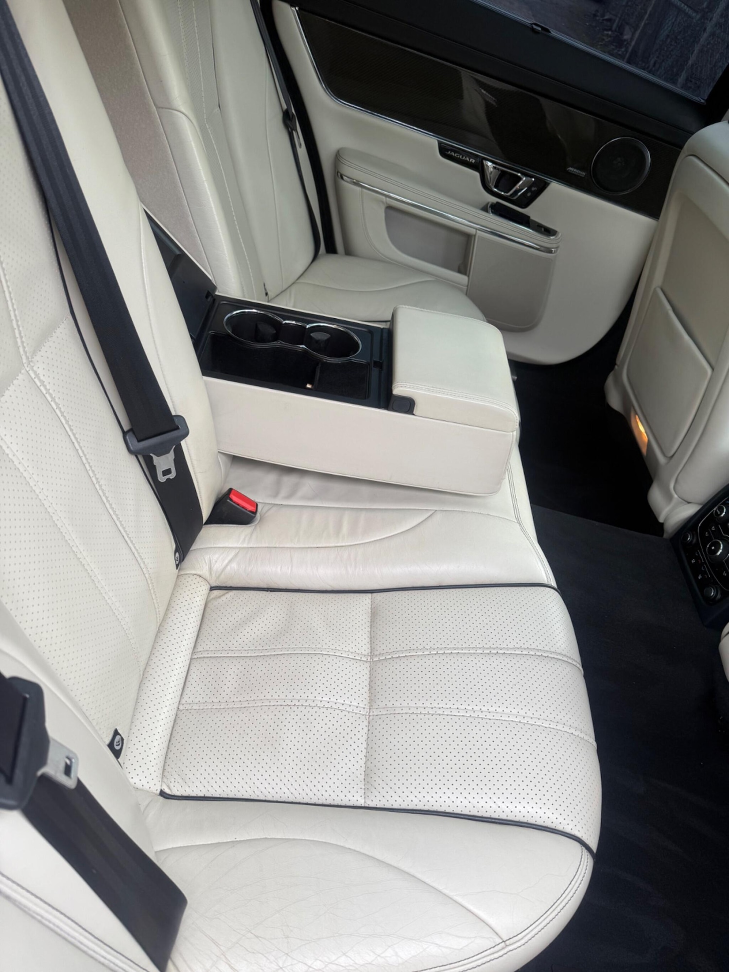 Used Jaguar XJ 2013 for sale - 77639435: Photo 17