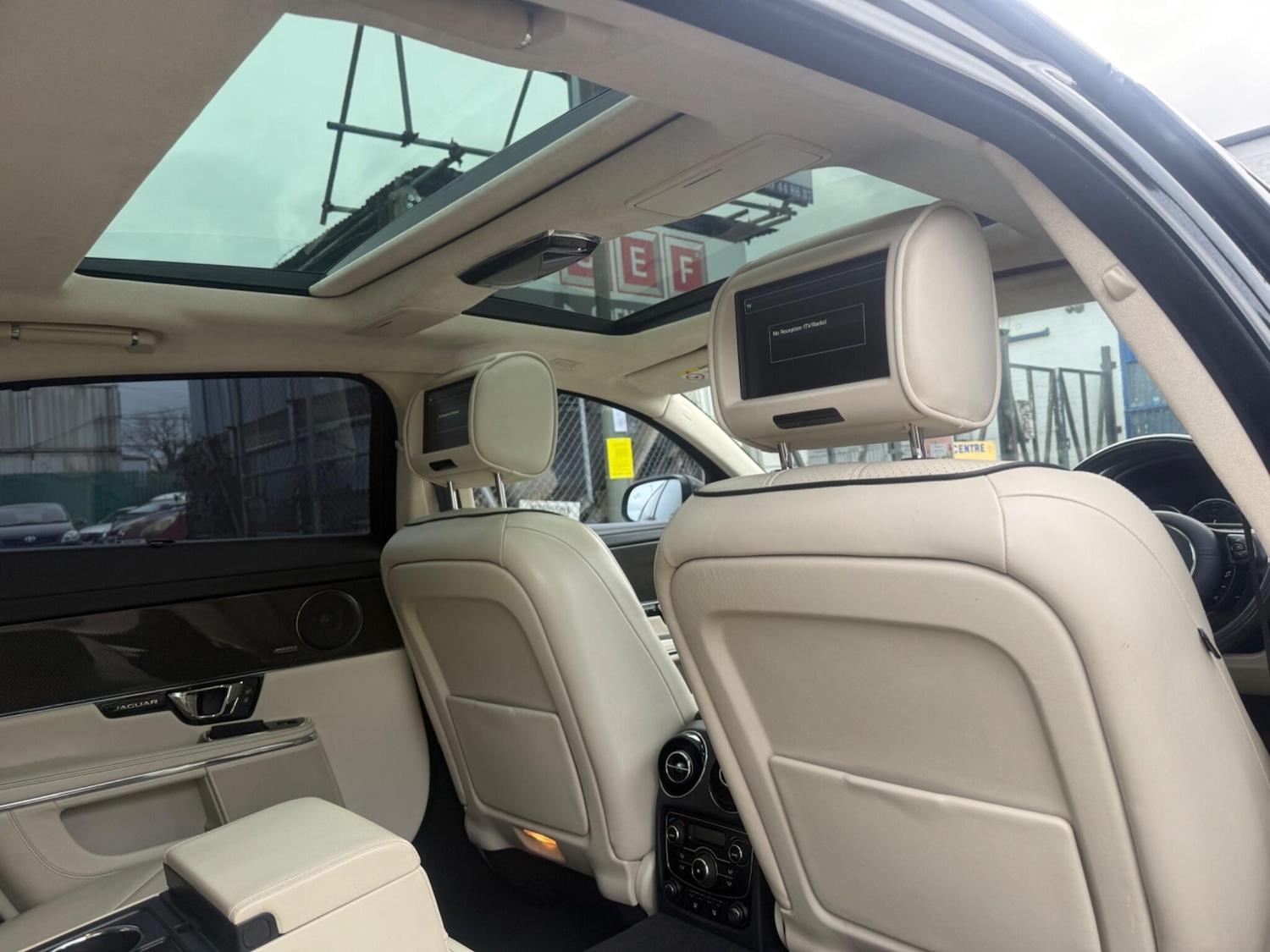 Used Jaguar XJ 2013 for sale - 77639435: Photo 19