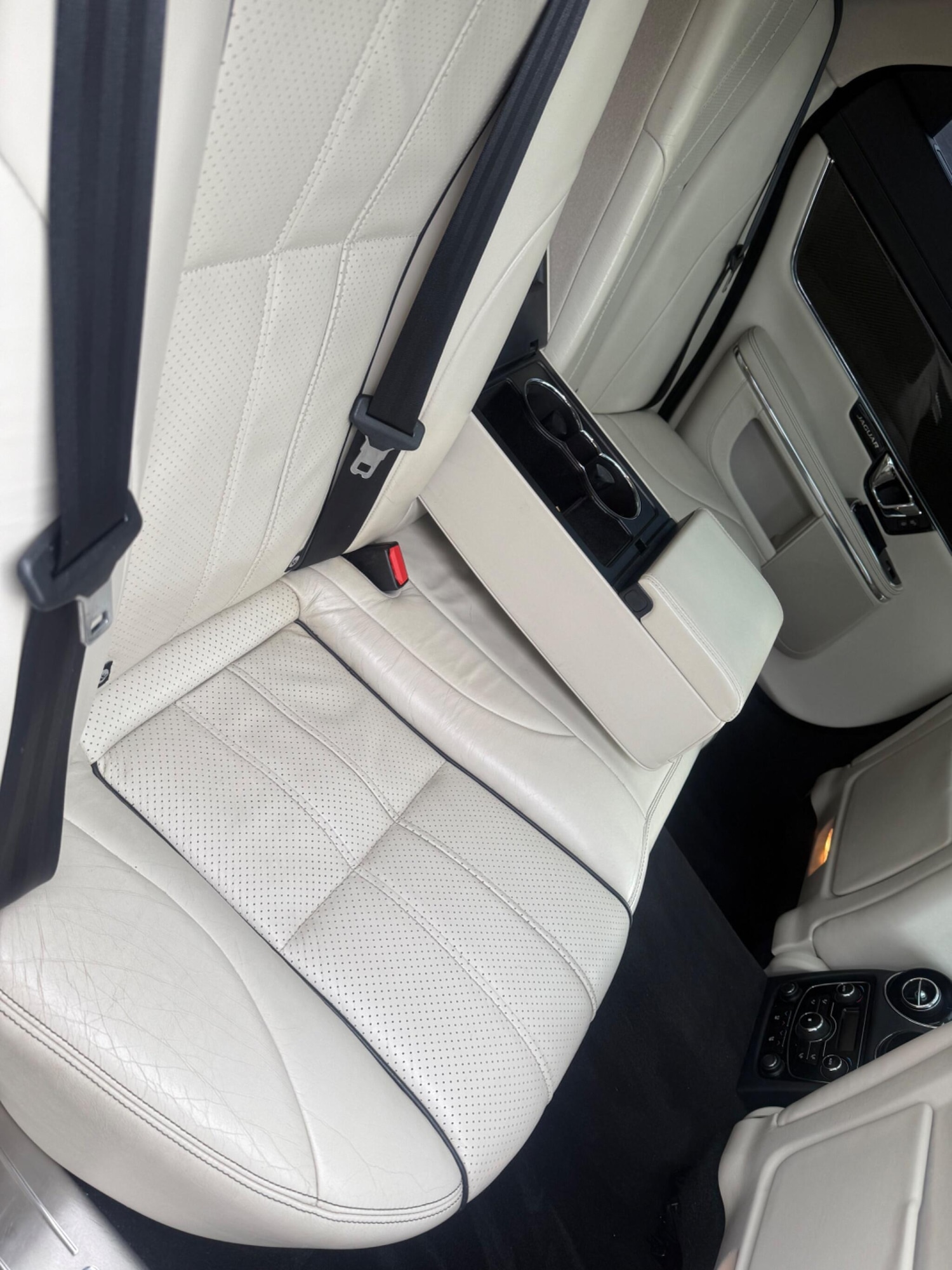 Used Jaguar XJ 2013 for sale - 77639435: Photo 41