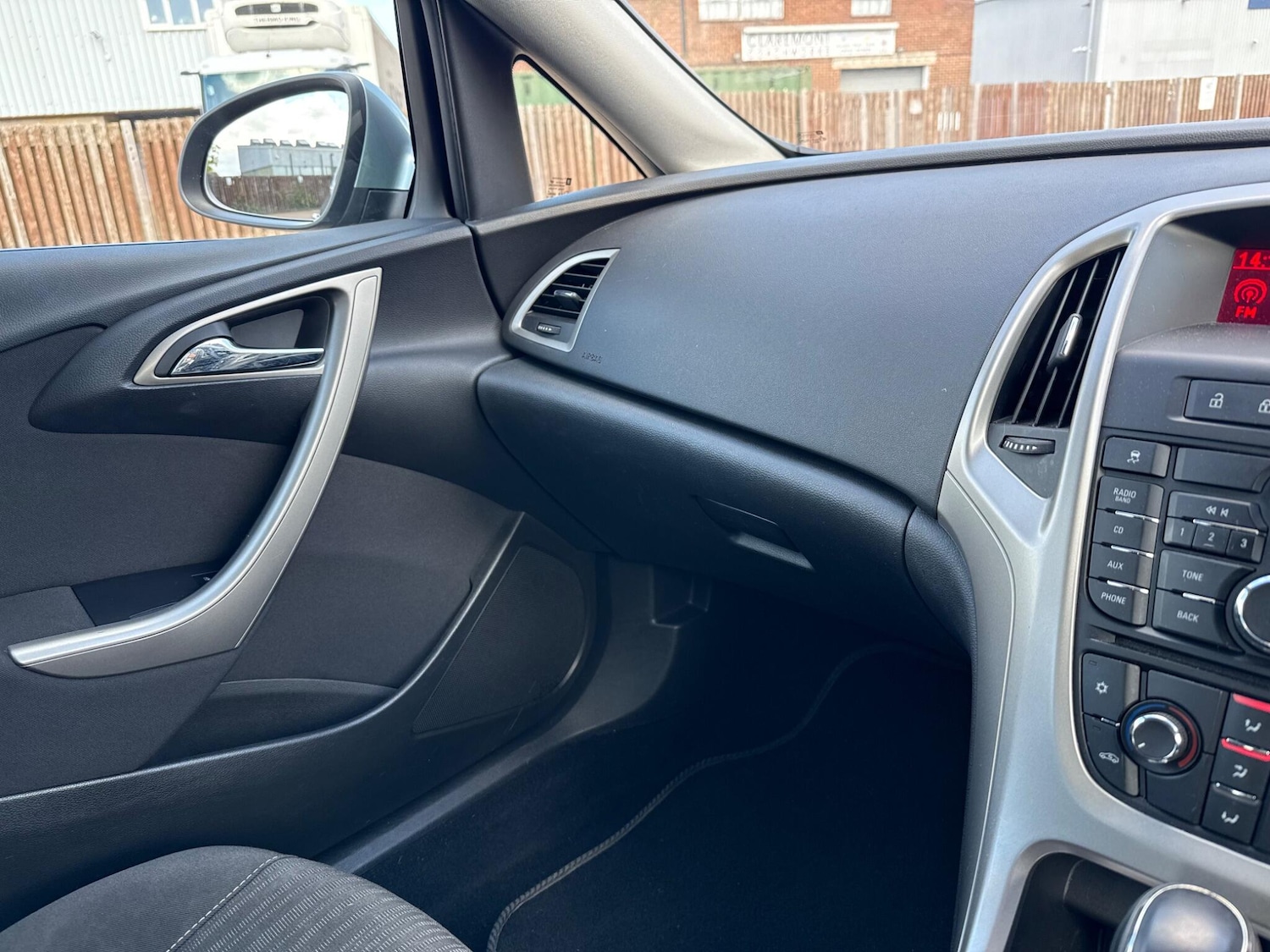 Used Vauxhall Astra 2011 for sale - 78219532: Photo 10