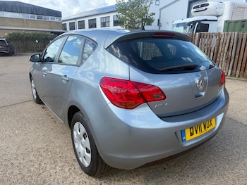 Used Vauxhall Astra 2011 for sale - 78219532: Photo