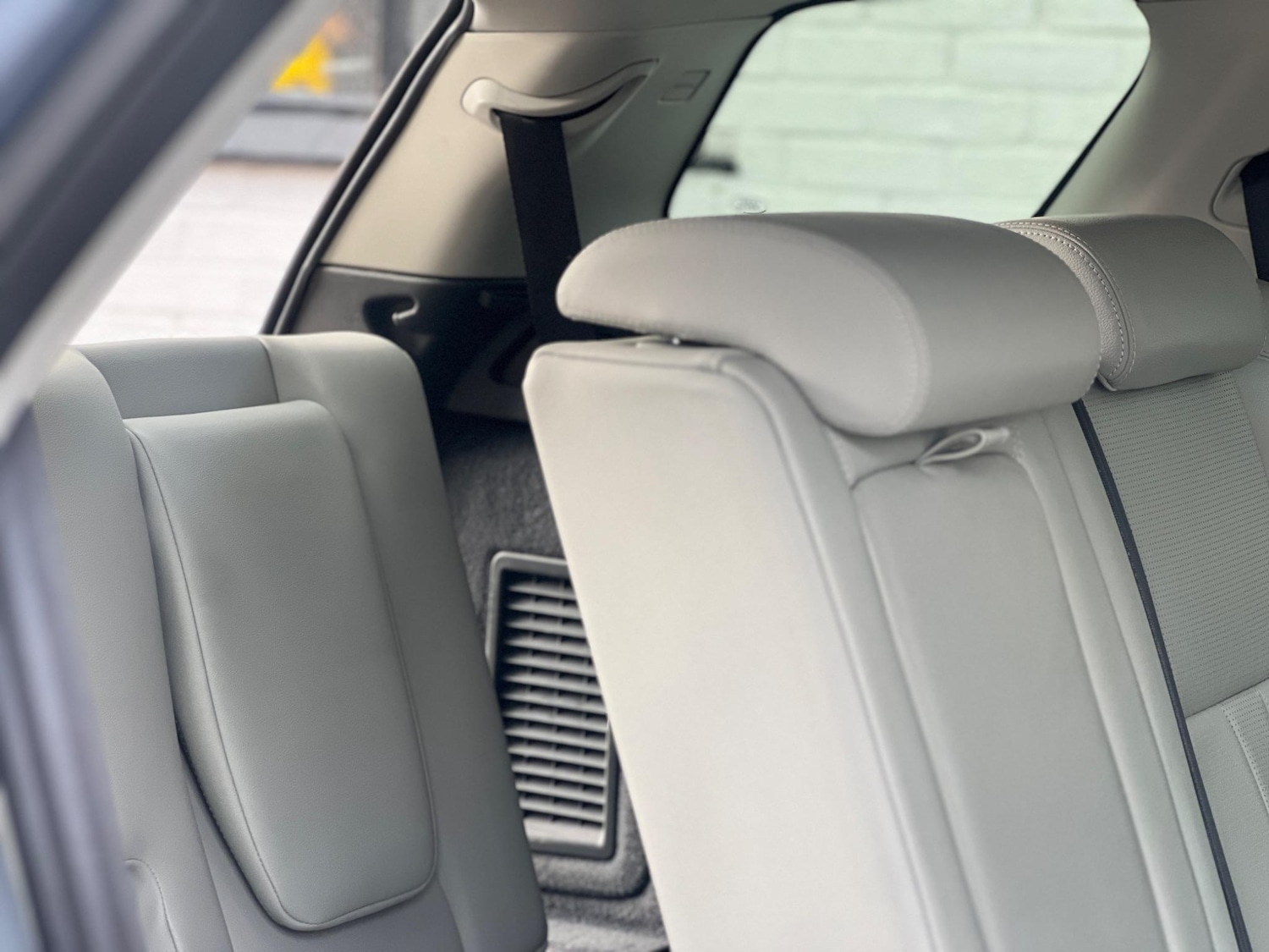 Used Land Rover Discovery Sport 2019 for sale - 77639456: Photo 11