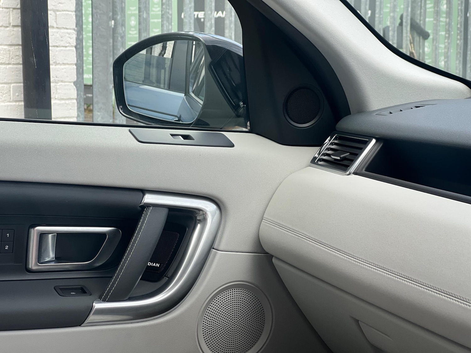 Used Land Rover Discovery Sport 2019 for sale - 77639456: Photo 21