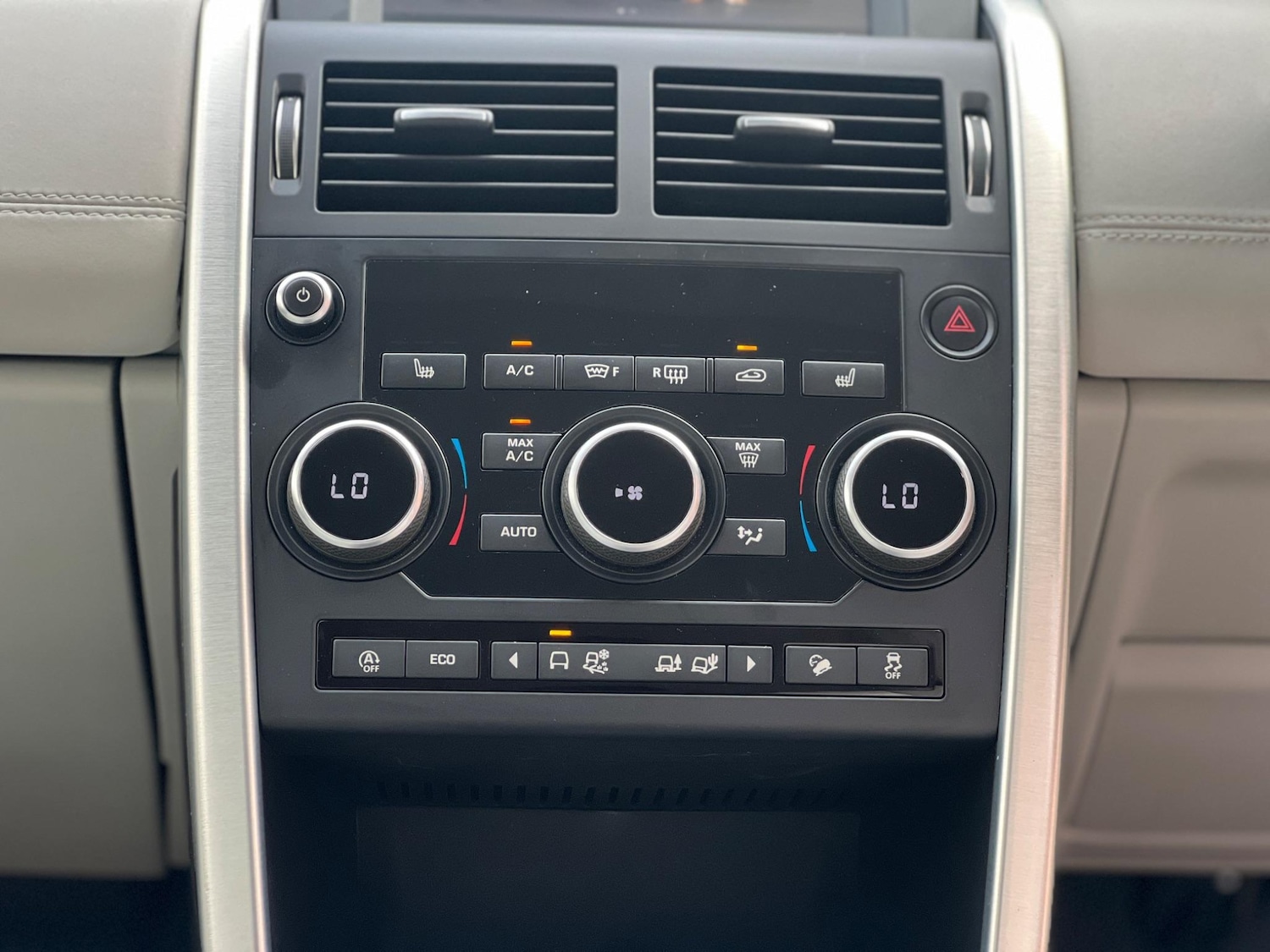 Used Land Rover Discovery Sport 2019 for sale - 77639456: Photo 33