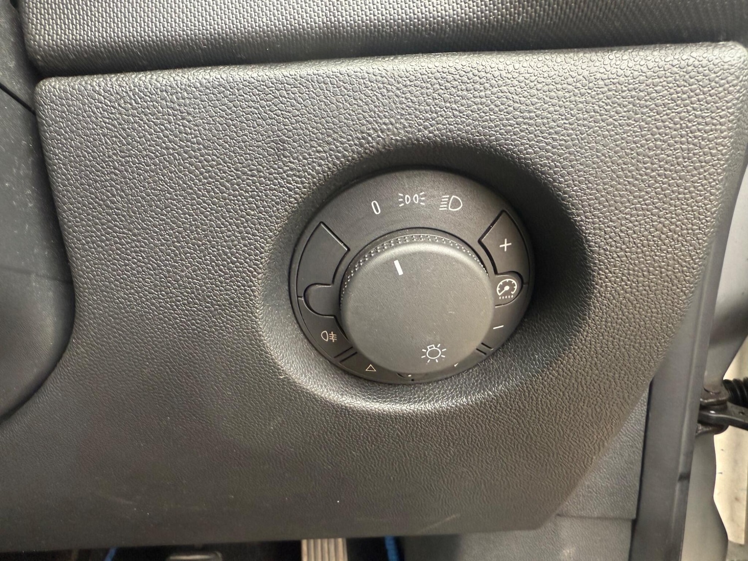 Used Vauxhall Corsa 2010 for sale - 77804959: Photo 12