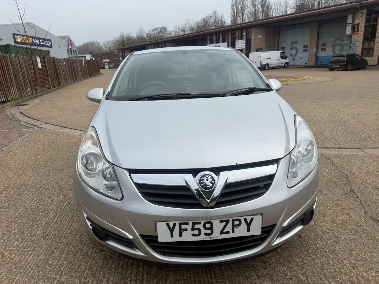 Used Vauxhall Corsa 2010 for sale - 77804959: Photo 2