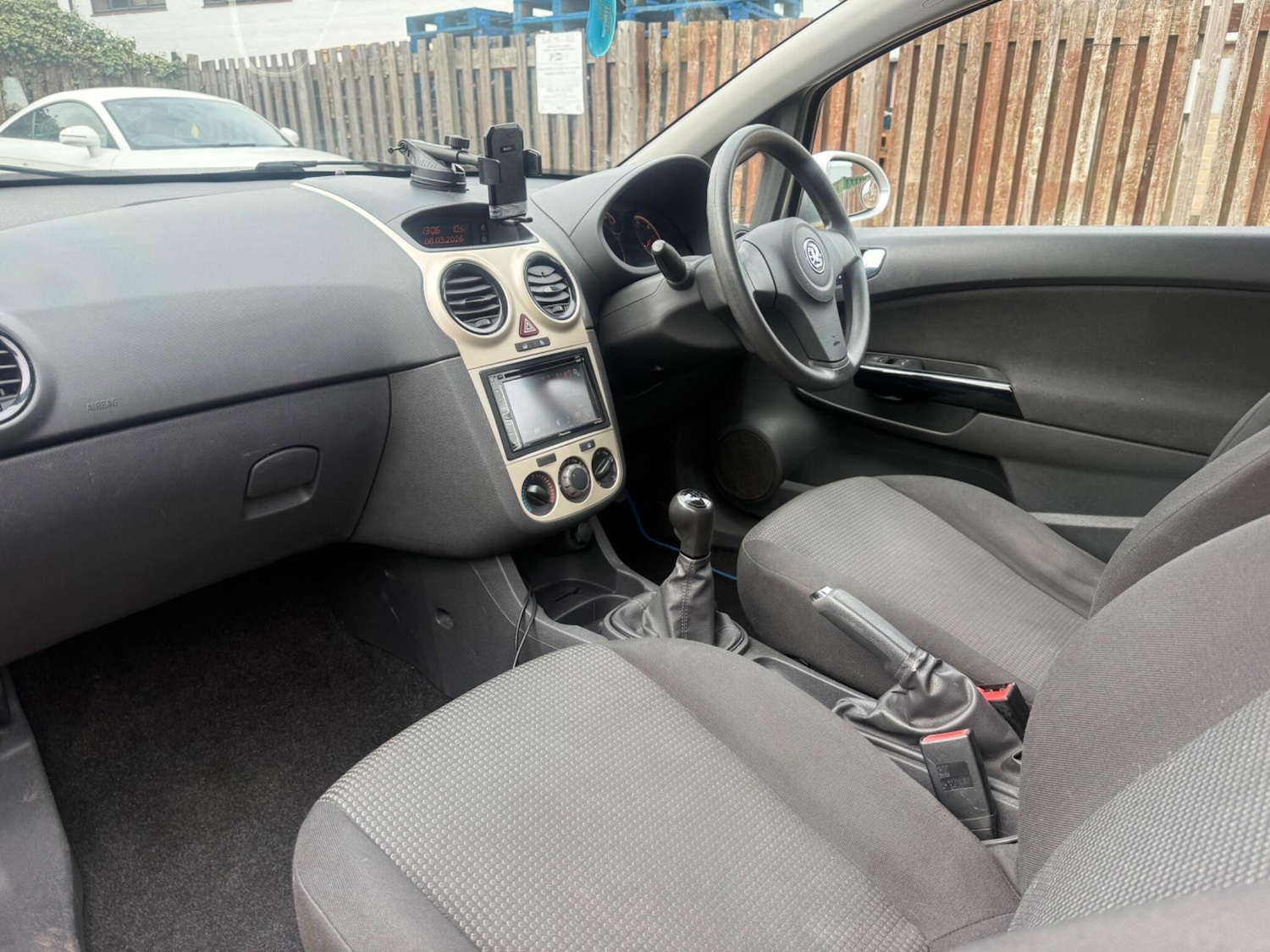Used Vauxhall Corsa 2010 for sale - 77804959: Photo 23