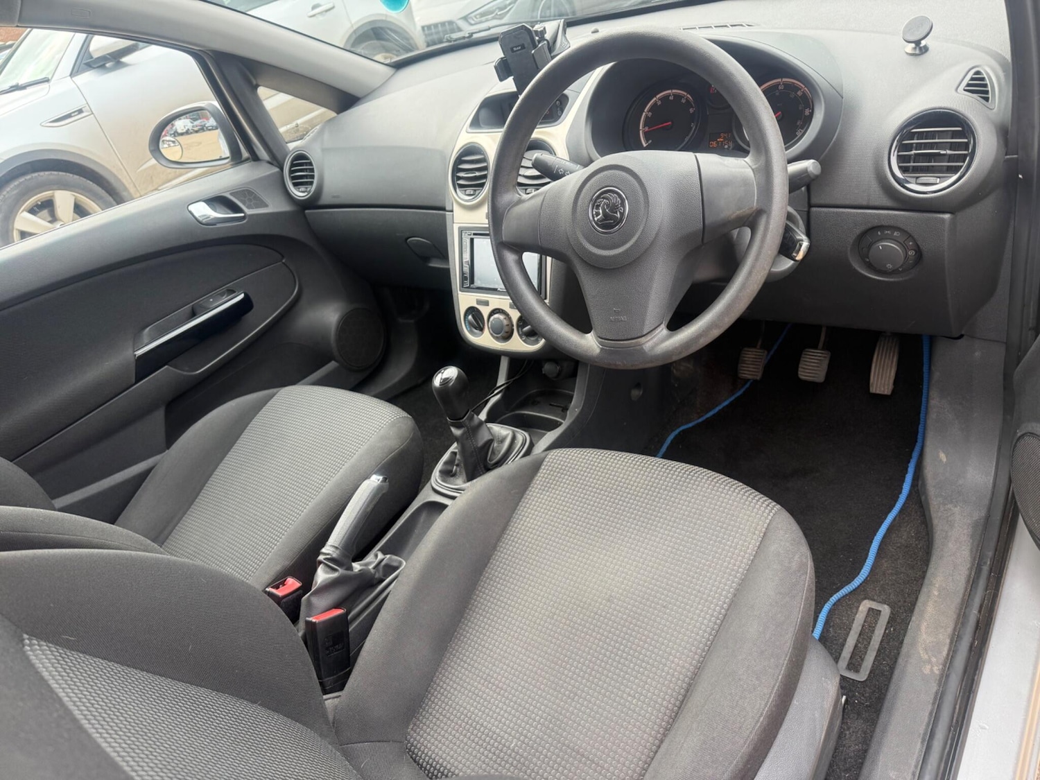 Used Vauxhall Corsa 2010 for sale - 77804959: Photo 9