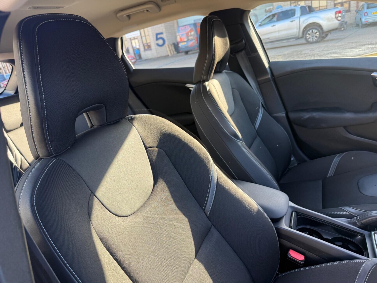 Used Volvo V40 2019 for sale - 77639453: Photo 9