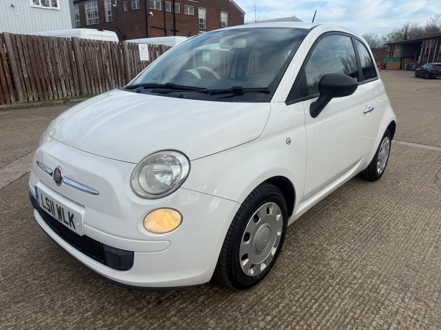 Used Fiat 500 2011 for sale - 77639462: Photo 3